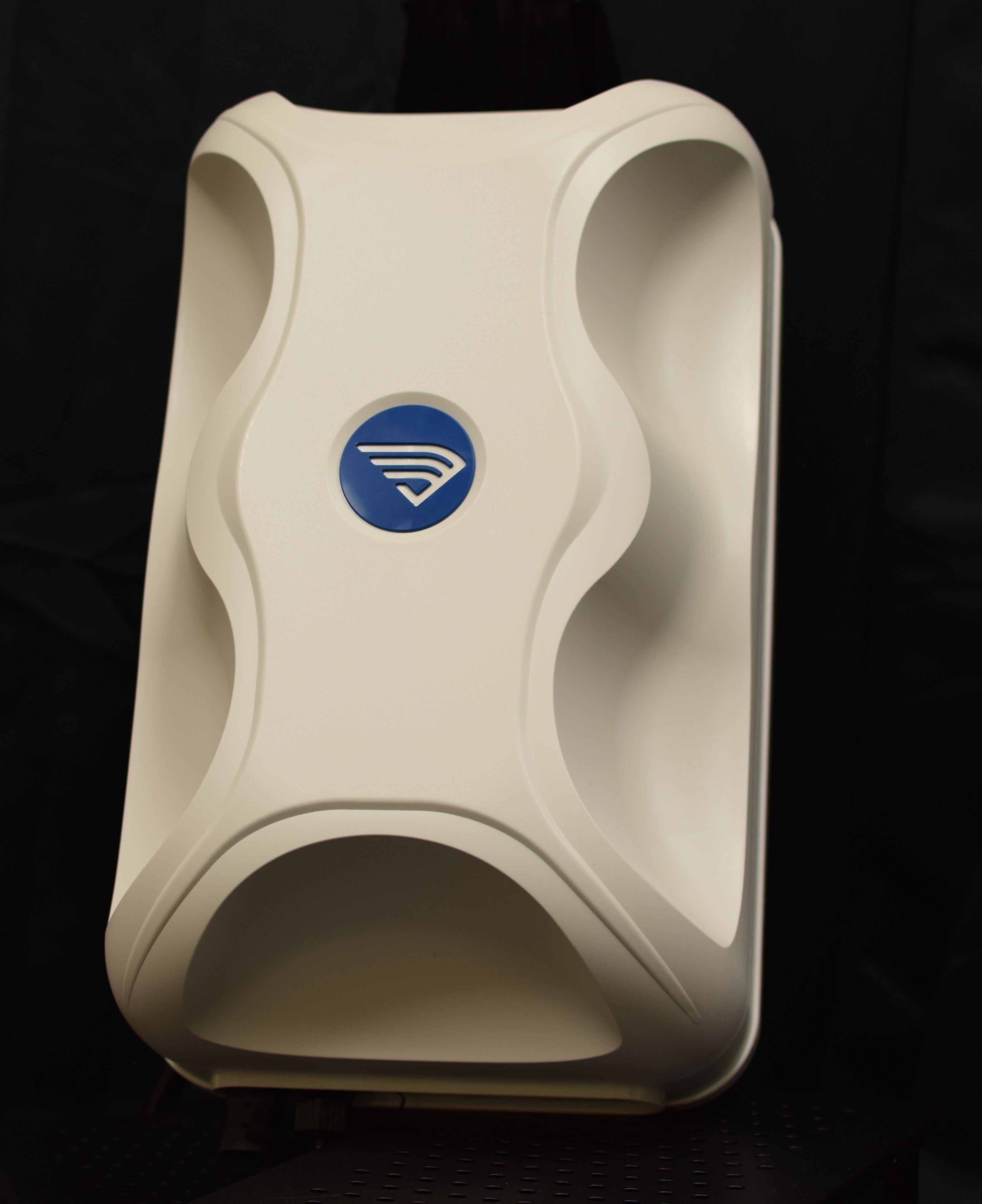 Antena InvisaGig QuadLink – Caja de antena PoE para exteriores – Sistema completo